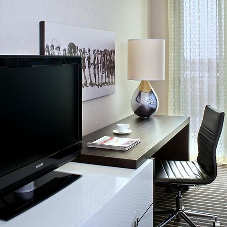 Отель Hyatt Centric Delfina Санта-Моника Экстерьер фото