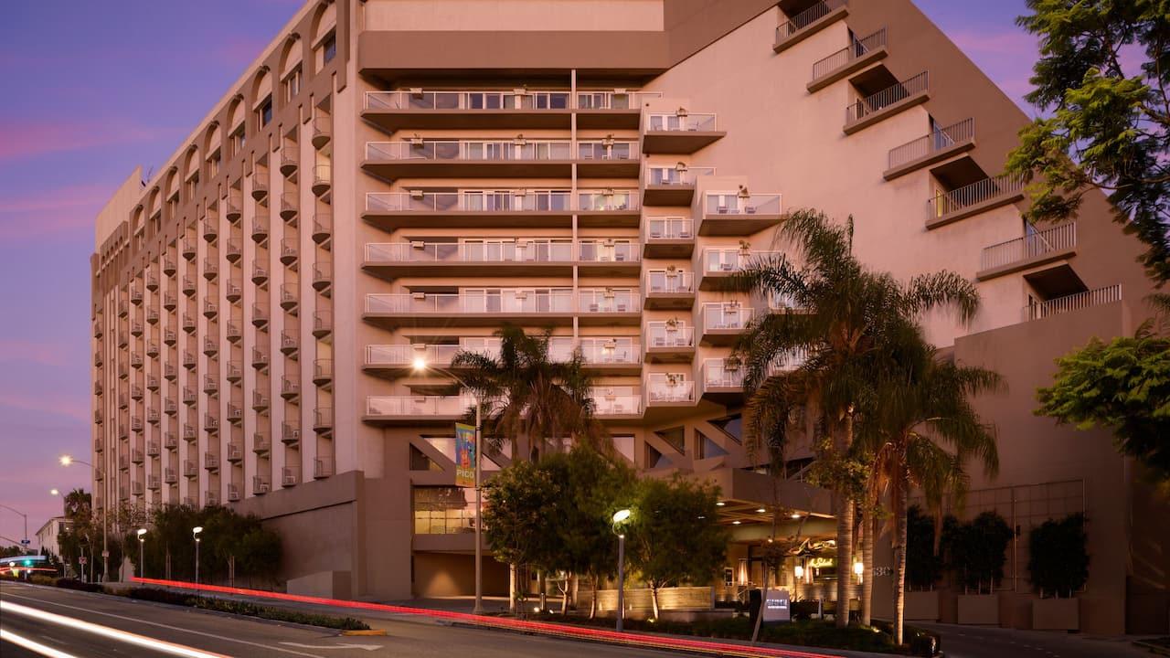 Отель Hyatt Centric Delfina Санта-Моника Экстерьер фото