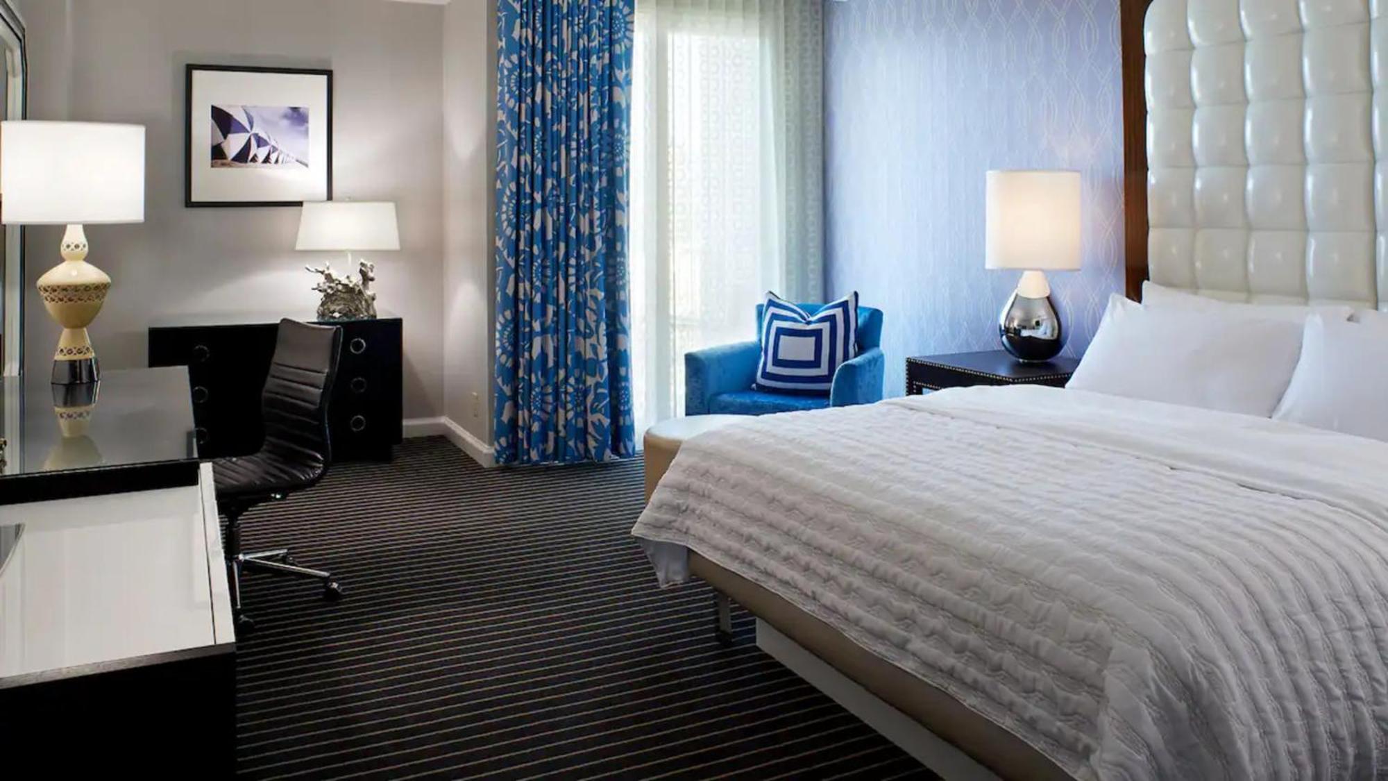 Отель Hyatt Centric Delfina Санта-Моника Экстерьер фото