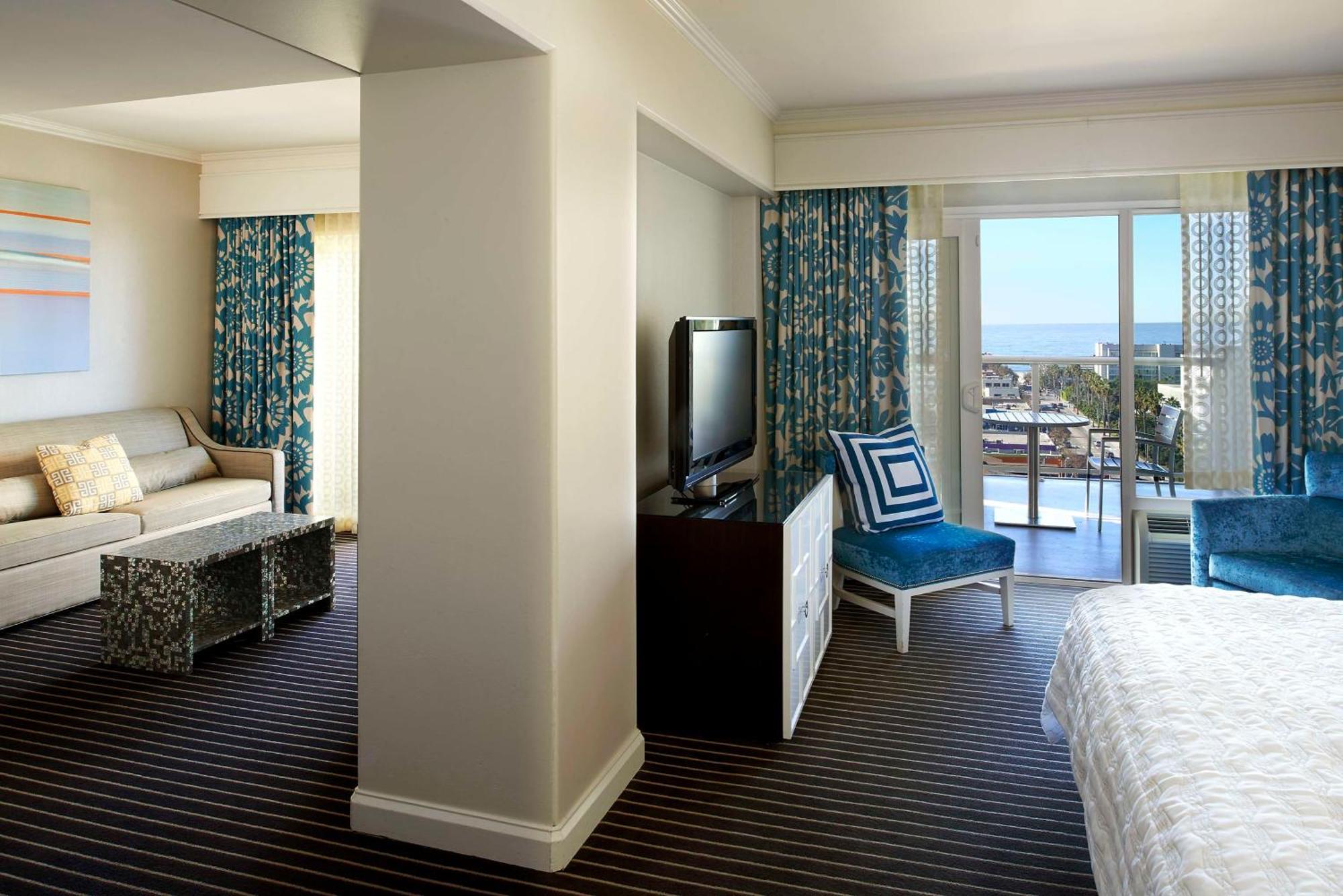Отель Hyatt Centric Delfina Санта-Моника Экстерьер фото